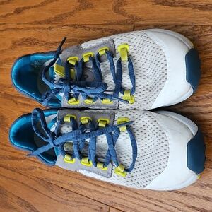 Olukai Wailuku Sneakers /athletic shoes in white lagoon Sz 8